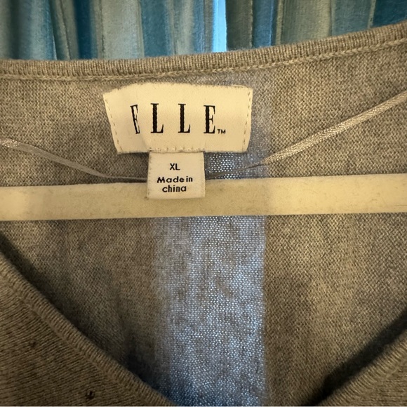 ELLE | Grey & glitter v-neck sweater | XL - Picture 2 of 4
